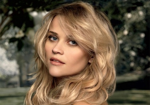 sl_reese_witherspoon_mani